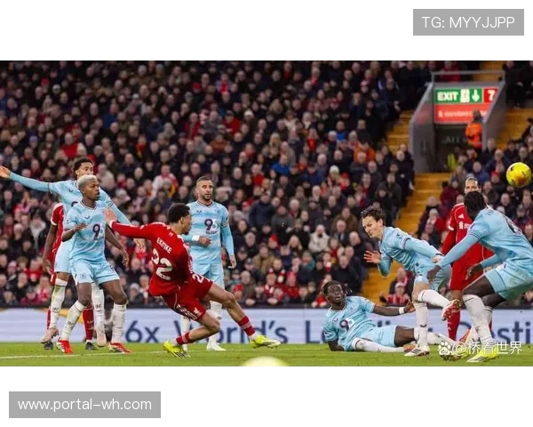 英超：利物浦主场1-1伯恩利，遭遇四连平，爱德华兹扳平比分